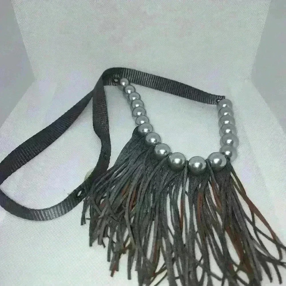 PLUNDER Fringes & Pearl Beads Necklace Nylon Strap/Chain Gray Shades - Picture 2 of 2